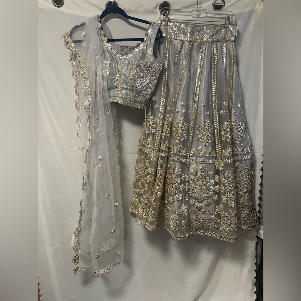 Silver and Gold Snowflake 3pc Lehenga See Measurments